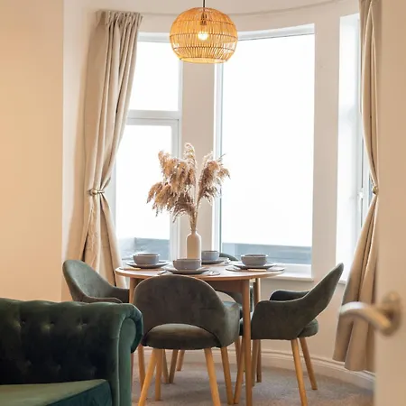 3, King's Court Scarborough