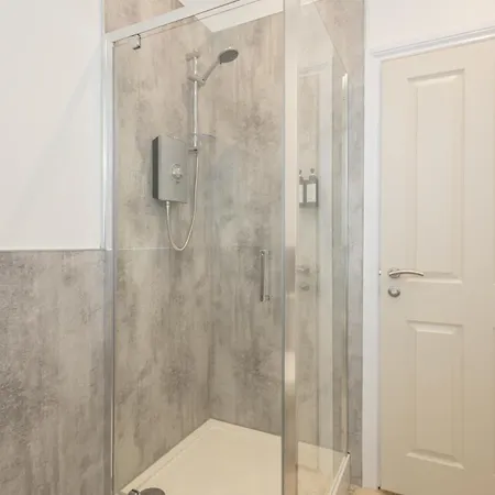 아파트 3, King's Court 스카버러